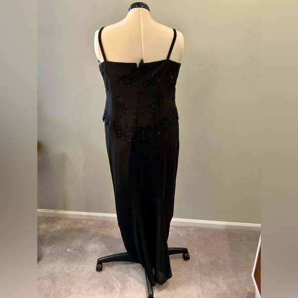 Karen Millen evening dress with Sheer jacket Overlay - Picture 8 of 9